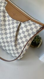 Louis Vuitton Siracusa MM - Image 4