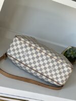 Louis Vuitton Siracusa MM - Image 9