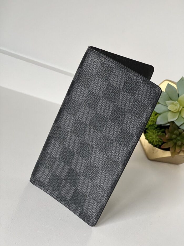 Louis Vuitton Pocket Agenda Damier Graphite - Image 1