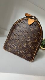 Louis Vuitton Perforated Speedy 30 Fuchsia - Image 11