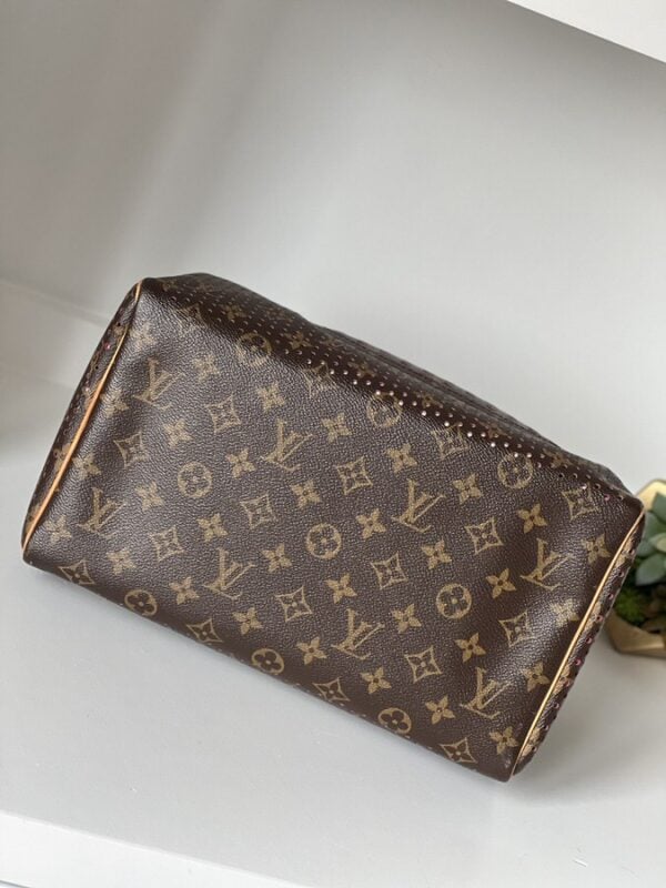 Louis Vuitton Perforated Speedy 30 Fuchsia - Image 12