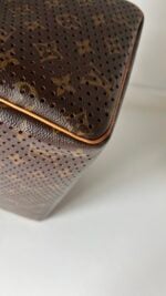 Louis Vuitton Perforated Speedy 30 Fuchsia - Image 14