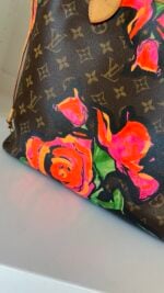 Louis Vuitton Neverfull MM Roses - Image 6