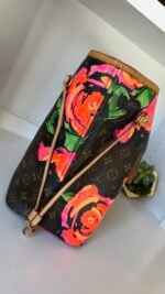 Louis Vuitton Neverfull MM Roses - Image 8