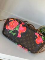 Louis Vuitton Neverfull MM Roses - Image 10