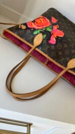 Louis Vuitton Neverfull MM Roses - Image 15