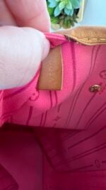 Louis Vuitton Neverfull MM Roses - Image 23