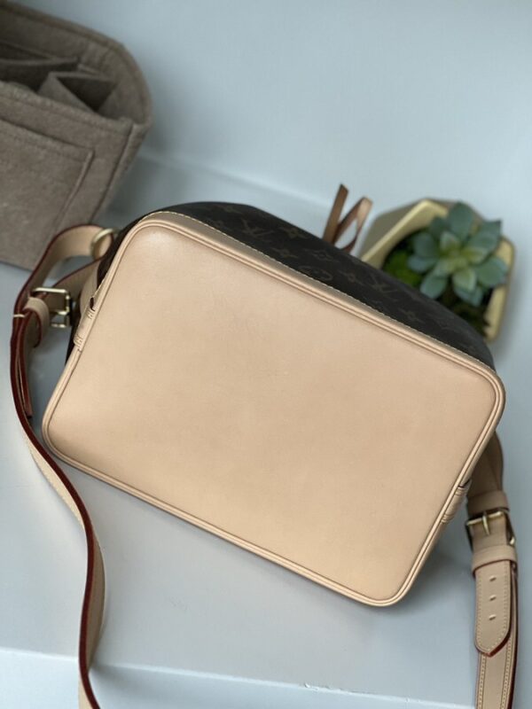 Louis Vuitton Noe BB Monogram - Image 4