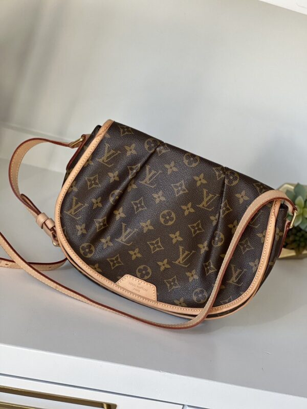 Louis Vuitton Menilmontant PM - Image 1