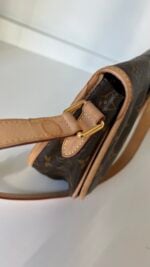 Louis Vuitton Menilmontant PM - Image 5
