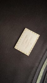 Louis Vuitton Menilmontant PM - Image 14