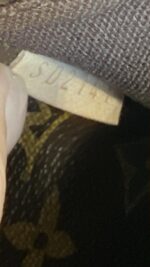 Louis Vuitton Menilmontant PM - Image 16
