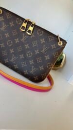 Louis Vuitton Lorette Crossbody - Image 2