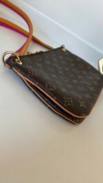 Louis Vuitton Lorette Crossbody - Image 11