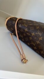 Louis Vuitton Neverfull MM Monogram Pivoine - Image 5