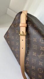 Louis Vuitton Speedy 30 Bandouliere Monogram - Image 9
