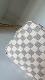 Louis Vuitton Neverfull MM Damier Azur Rose Ballerine - Image 8