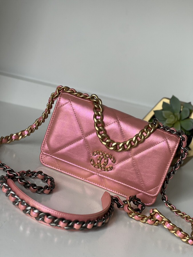 IMG_5332 Chanel 19 Wallet On Chain WOC - Image 1
