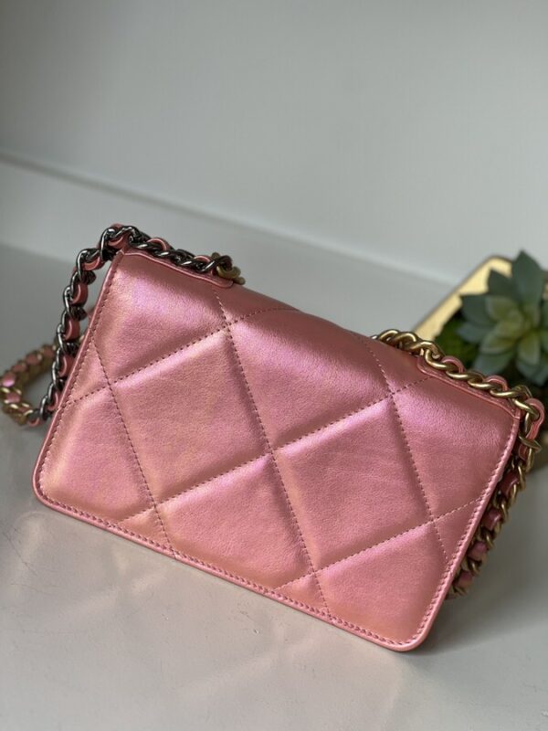 Chanel 19 Wallet On Chain WOC - Image 6