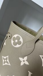 Louis Vuitton Neverfull MM Empreinte Kaki Cream - Image 4