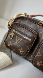 Louis Vuitton Utility Crossbody - Image 2