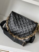 Louis Vuitton Pochette Coussin MM Noir