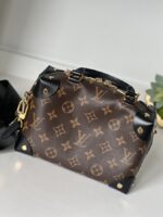 Louis Vuitton Petite Malle Crossbody - Image 7