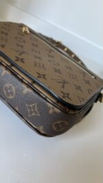 Louis Vuitton Pochette Metis Monogram Reverse - Image 7