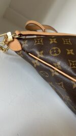 Louis Vuitton Palermo PM - Image 9