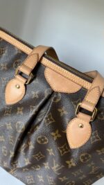 Louis Vuitton Palermo PM - Image 11