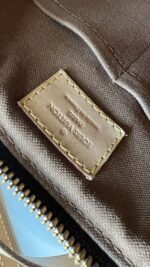 Louis Vuitton Palermo PM - Image 15