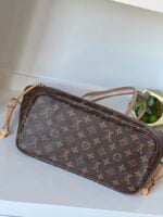 Louis Vuitton Neverfull MM Monogram Cherry - Image 9
