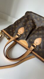 Louis Vuitton Palermo PM - Image 5