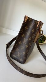 Louis Vuitton Sac Plat BB Crossbody - Image 5