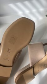 Louis Vuitton Drappy Thong Slides 38 - Image 4