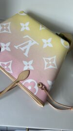 Louis Vuitton Neverfull MM By The Pool - Image 7