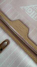 Louis Vuitton Neverfull MM By The Pool - Image 9