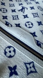 Louis Vuitton Neverfull MM Blue White No Pouch - Image 10