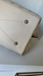 Louis Vuitton Carmel Mahina Cream - Image 14