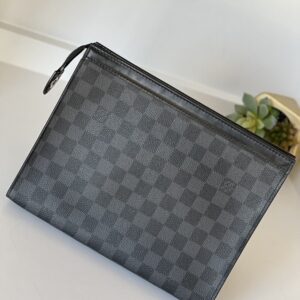 Louis Vuitton Pochette Voyage Damier Graphite