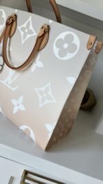 Louis Vuitton OnTheGo GM By The Pool Dune - Image 3