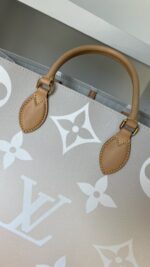 Louis Vuitton OnTheGo GM By The Pool Dune - Image 6