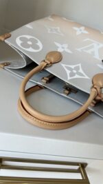 Louis Vuitton OnTheGo GM By The Pool Dune - Image 7