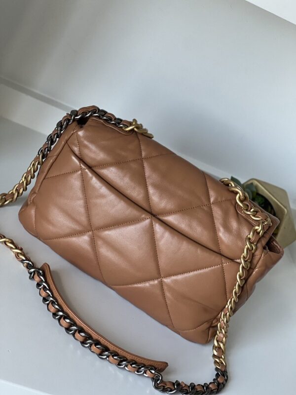 Chanel 19 Large Lambskin Caramel - Image 13