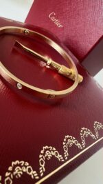 Cartier Small Model Love Bracelet 6 Diamonds Yellow Gold 18 - Image 4