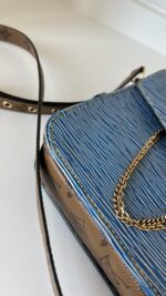 Louis Vuitton Pochette Metis Epi Monogram Reverse - Image 8