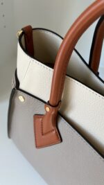 Louis Vuitton On My Side MM - Image 13