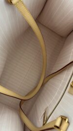 Louis Vuitton OnTheGo GM By The Pool Raffia - Image 15