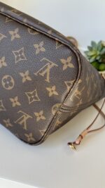 Louis Vuitton Neverfull MM Monogram Pivoine - Image 9
