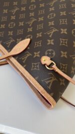 Louis Vuitton Neverfull MM Monogram Pivoine - Image 10